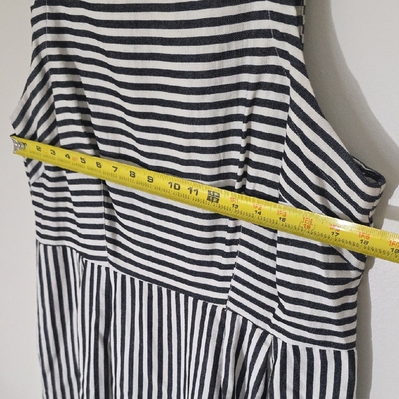 Forever 21 Blue and White Sleeveless Mini Sundress - Picture 4 of 5